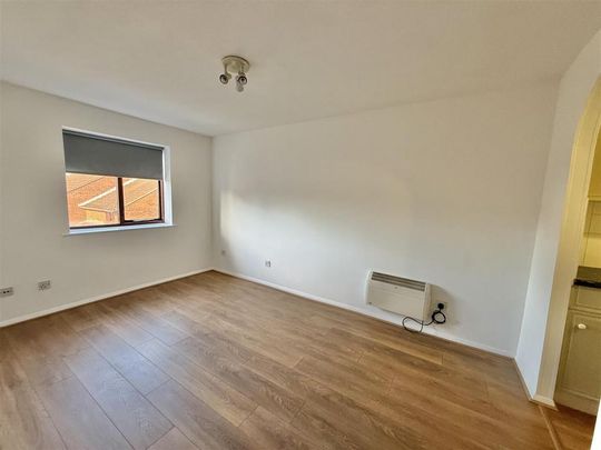 1 bedroom apartment to rent - Photo 1