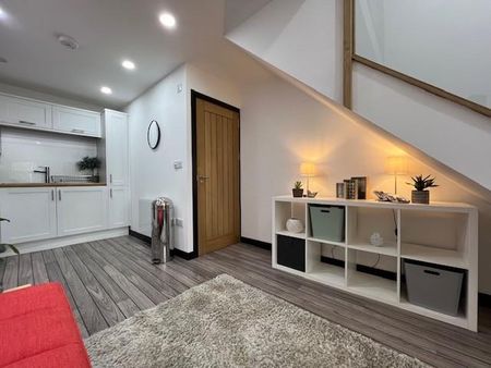 1 bedroom ground floor maisonette to rent - Photo 2