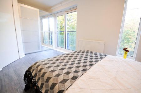 4 bedroom house to rent - Photo 3