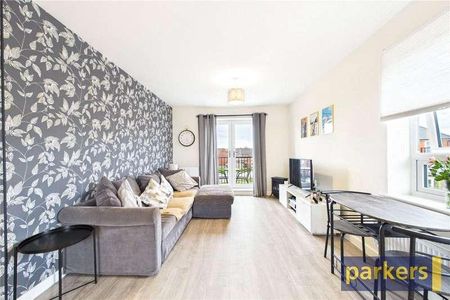 Bolton Drive, Shinfield, Reading, Berkshire, RG2 - Photo 2