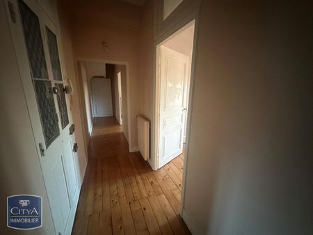 Location Appartement 3 pièces 77m² BOURG EN BRESSE 01000 - Photo 3