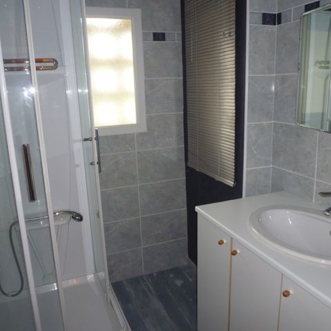 Location Appartement 3 pièces 70m² - Photo 2