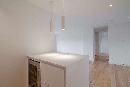 4555 Bonavista Avenue - Photo 3