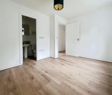 2 bedroom flat to rent - Photo 6