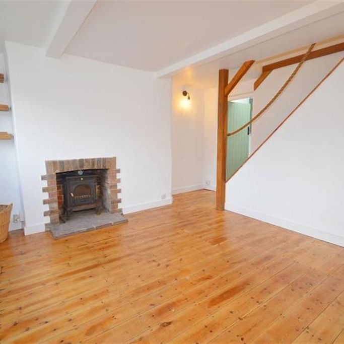 2 bedroom terraced house to rent - Photo 1