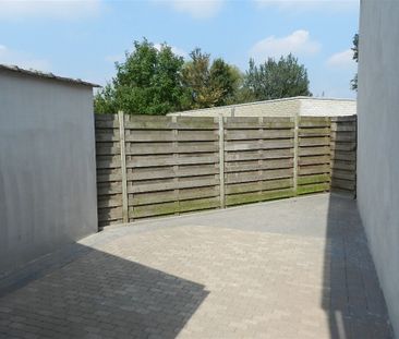 Instapklare prima gelegen gezellige rijwoning met zonnige koer. - Foto 2