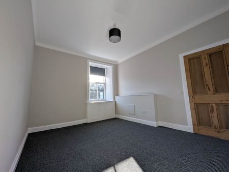 1 bed Flat to rent - Photo 5