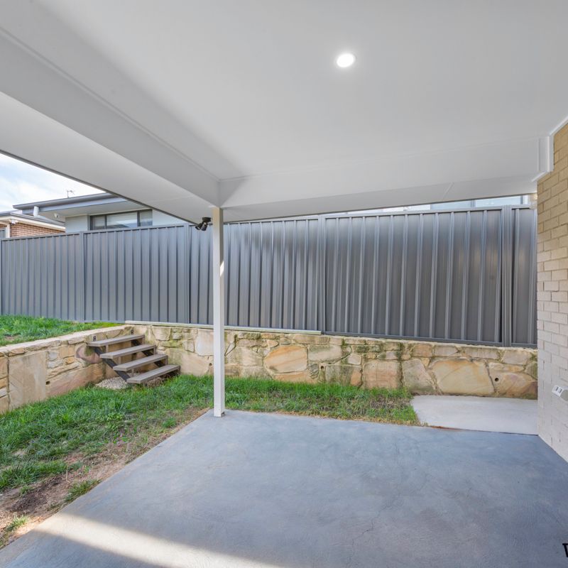 1/11 Charlow Street, Googong NSW 2620 - House For Rent | Domain - Photo 1