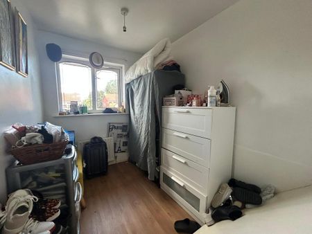 4 bedroom detached house to rent - Photo 3