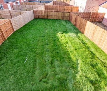 Macaulay Park, Grimsby, DN31 - Photo 5