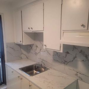 Appartement 3 1/2 a louer - Photo 2