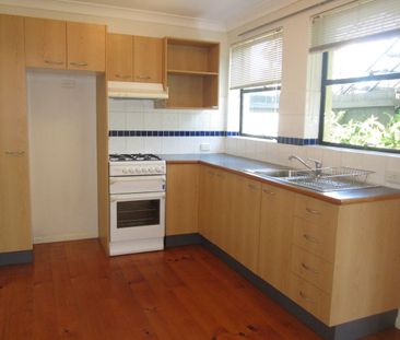 QUITE APARMENT IN GREAT LOCATION - Photo 4