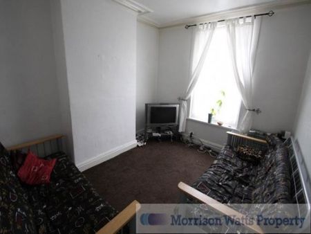 4 Bed - Woodsley Road, Hyde Park, Leeds - Photo 2