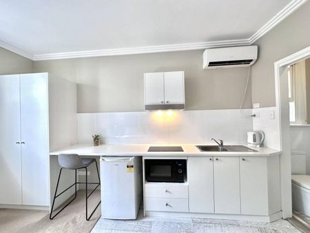 Modern Furnished Studio Units in Potts Point Move In Today! - Photo 4