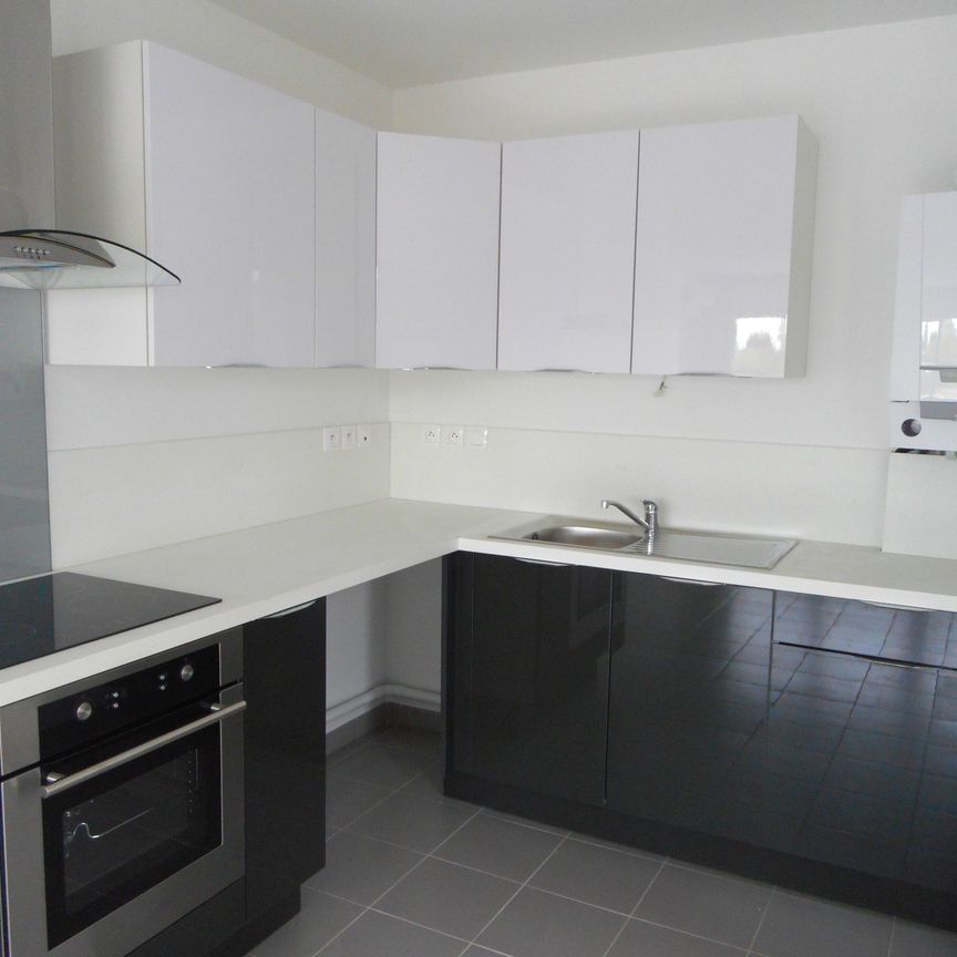 Appartement RUE DU CAPITAINE ALFRED DREYFUS - Photo 1