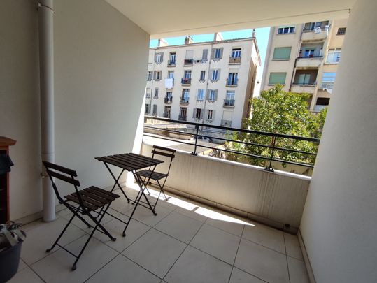 Appartement 1 pièces 24m2 MARSEILLE 9EME 650 euros - Photo 1