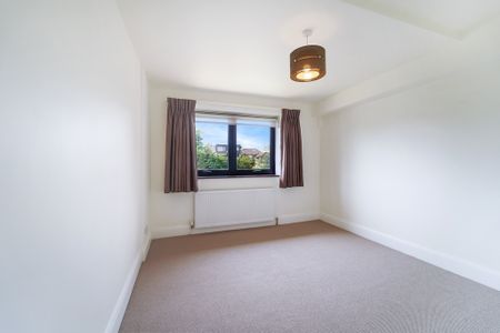 Meers Court SW20, London - Photo 3
