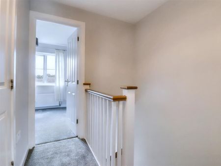2 Bedroom House to let - Photo 4