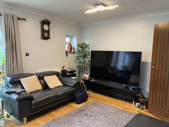 6 bedroom terraced house to rent - Photo 1