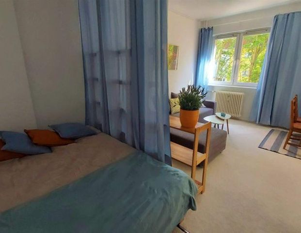 Helle Sonnige & Sanierte Wohnung mit Süd-Balkon in Steglitz - Foto 1