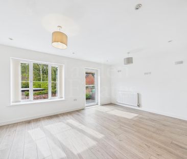 3 bedroom semi-detached house to rent - Photo 6