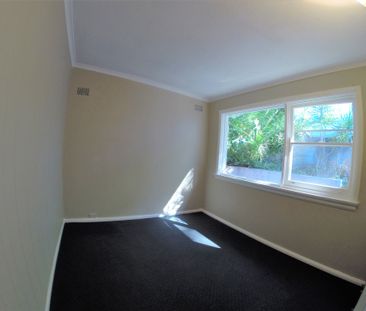 20 Grandview Drive, Newport NSW 2106 - House For Rent | Domain - Photo 6