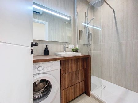 Location Appartement 3 pièces 53m² NICE 06100 - Photo 4