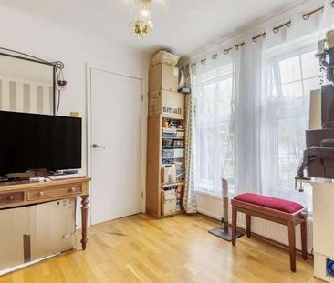 Park Crescent, Twickenham, TW2 - Photo 1