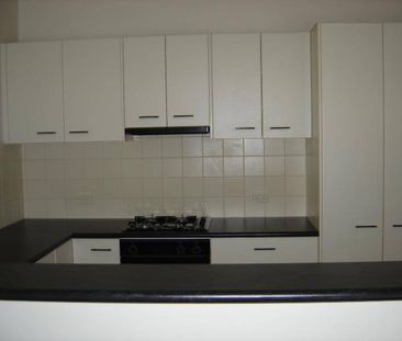 Executive Townhouse - Photo 6