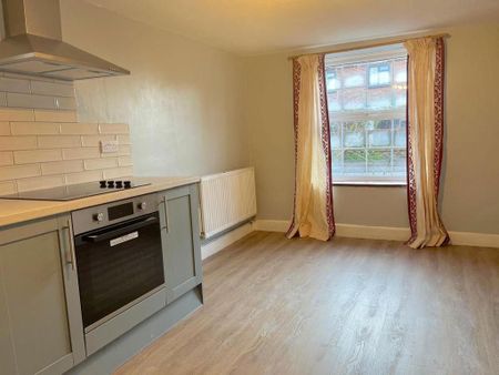 3 bedroom semi-detached house to rent - Photo 5