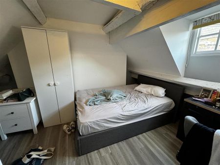 4 bedroom apartment to rent - Photo 3