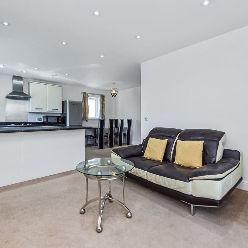 2 Bed Flat, Drinkwater Road, HA2 - Photo 1