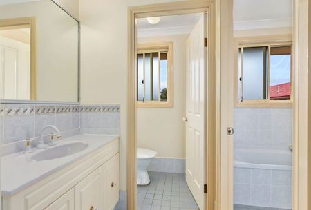 Modern 4-Bedroom Home in Quiet Cul-de-Sac – Close to UNE - Photo 5