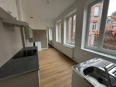 Location appartement 2 pièces 38.1 m² à Lille (59000) LILLE CENTRE - Photo 2