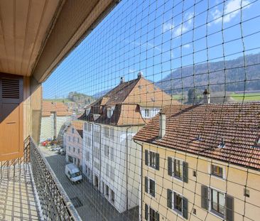 Rent a 3 rooms apartment in Tavannes - Photo 3