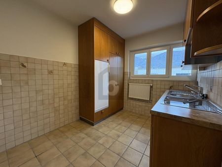 LIGHT-FLOODED WITH A LARGE BALCONY - Photo 3