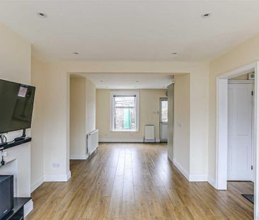 2 bedroom end of terrace house to rent - Photo 6