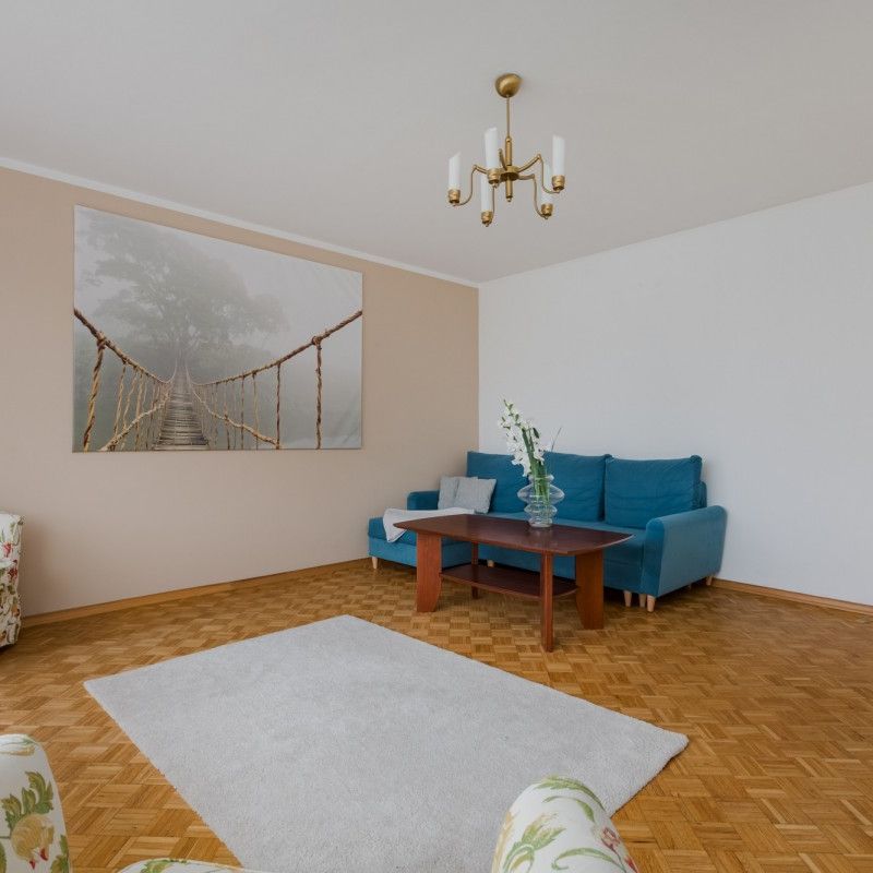 Jasne 3-pokojowe mieszkanie w Chyloni - Zdjęcie 1