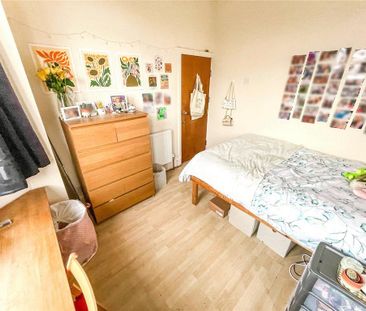 8 bedroom semi-detached house to rent - Photo 6