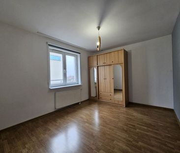 Mieszkanie przy stacji Metra Bródno 64.7 m² - Photo 2