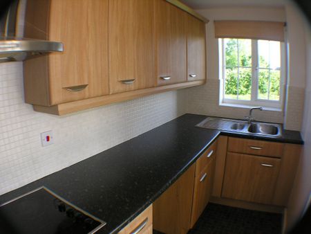 2 Bed Flat, Waggon Road, LS10 - Photo 5