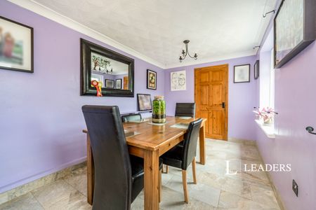 4 bedroom house to rent Tattenhoe Lane, Bletchley, MK3 - Photo 2