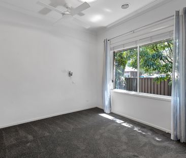 14 Downing Square, Pakenham VIC 3810 - House For Rent | Domain - Photo 1