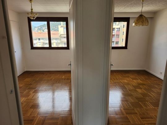 Location Appartement 3 pièces 66m² NICE 06300 - Photo 1
