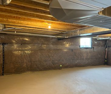 For Lease - 1065 Trailsview Avenue, Cobourg, Ontario - Photo 6