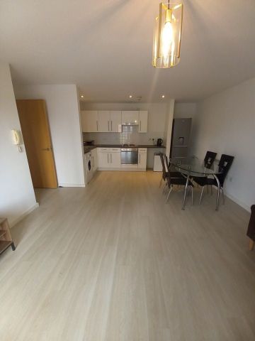 2 Bed Flat, Ordsall Lane, M5 - Photo 2