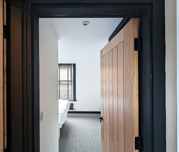 2 bedroom terraced house to rent - Photo 3