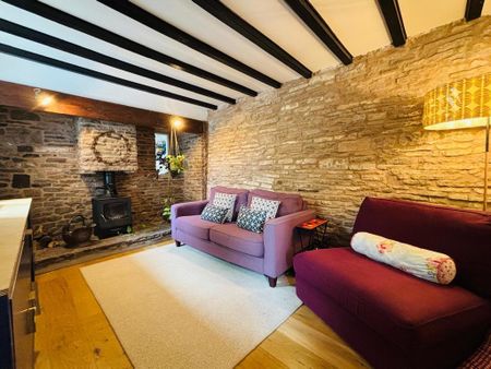 4 bedroom detached house to rent - Photo 2