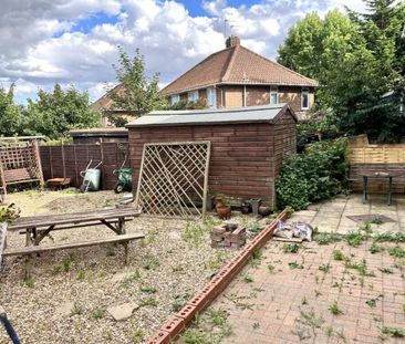 1 bedroom in a house share to rent - Photo 3
