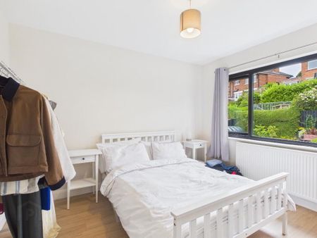25 Delamont Park, Belfast, BT6 9RJ - Photo 4
